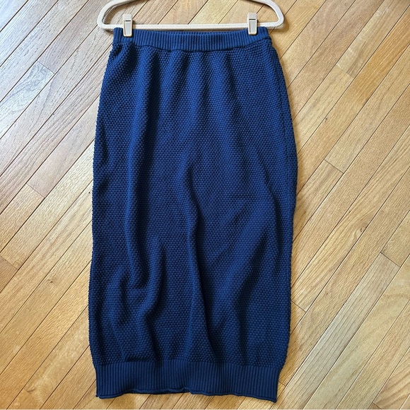 Free People Beach Hailee Waffle Knit Straight Skirt Womens Medium Navy - Picture 9 of 9